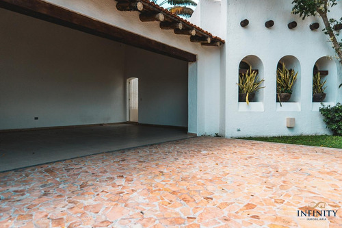 Imagen 7 de 30 de Residencia De Una Planta En Venta En Montebello - Fraccionamiento Montebello