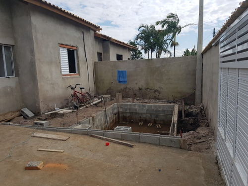 Imagem 3 de 11 de Casa Em Fase De Construção Com Piscina, À 900 Metros Do Mar, No Cibratel 2, Em Itanhaém, Aceita Financiamento Bancário