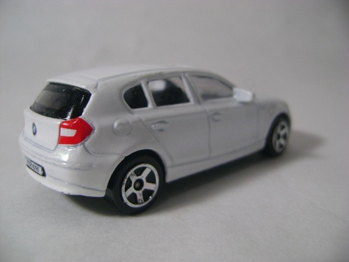 Imagen 5 de 10 de Nico Bmw Serie 1 Blanco Majorette Escala 1/58 (mjr 14)
