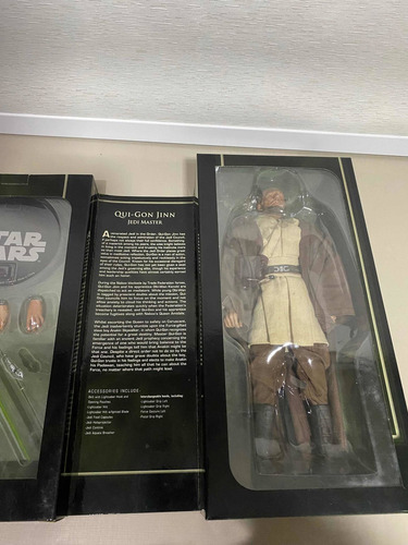 Qui Gon Jinn Sideshow 1:6
