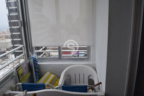 Apartamento En Peninsula, 2 Dormitorios *- Ref: 4942