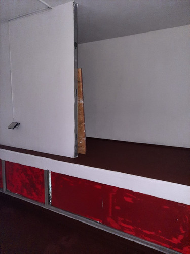 Imagen 8 de 8 de Local Comercial En Pleno 18 De Julio