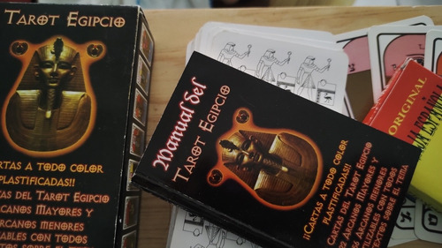 Paquete Tarot Egipcio Negro Con Libro Y Baraja Española