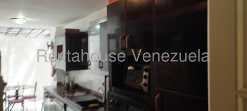 Townhouse En Venta La Boyera Abm