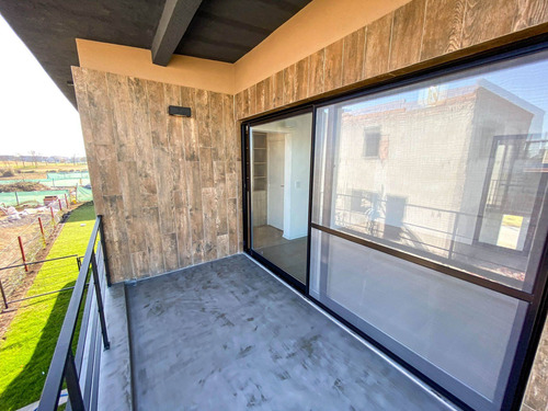 Imagen 22 de 30 de Venta Casa 6 Amb. Piscina El Cantón Barrio Golf!