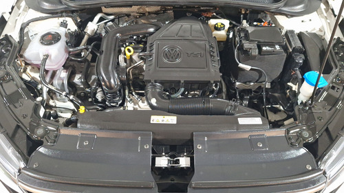 Volkswagen Nivus 1.0 TSI HIGHLINE AUTO