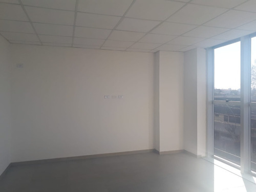 Imagen 10 de 29 de Alquiler Edificio Para Oficinas A Estrenar Quilmes