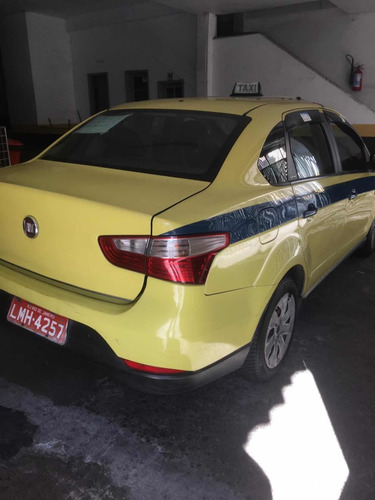 Taxi Fiat Siena 2015 1.4 El Flex 4p