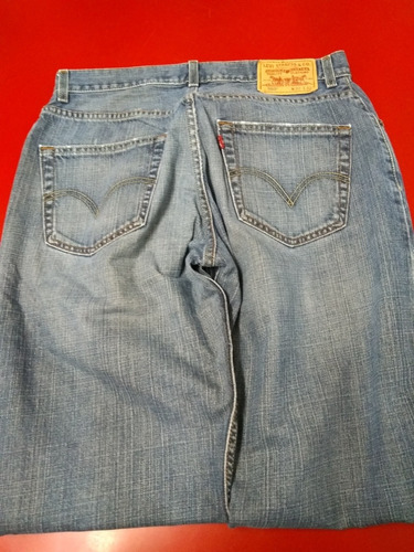 Cambio/ Vendo  Jeans  Levi's   Americano