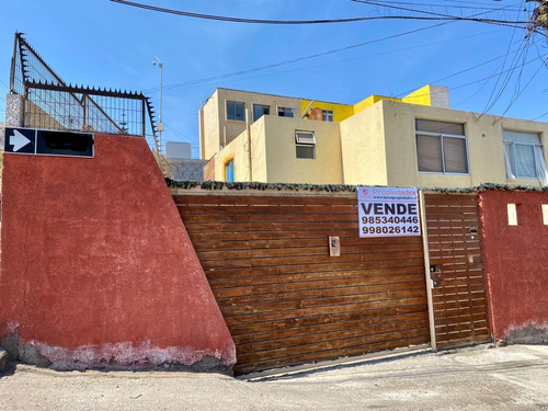 Vendo Casa De 2 Pisos En Rey Del Mar Sector Sur De Iquique 