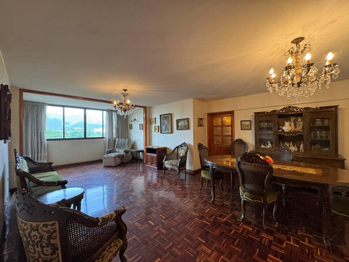 A1 Venta Apartamento En Av. Bolívar, Calle 114 La Ceiba, Espacioso Y Confortable 130mtrs2