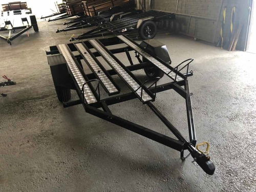 Imagem 5 de 7 de Carretinha Para Motos Pneus Novos