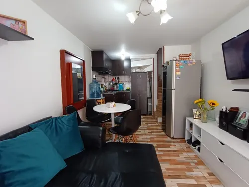 Casa En Venta En Álamos. Cod V1087037