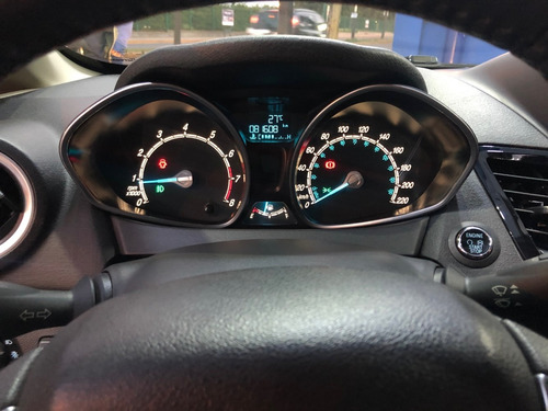 Ford Fiesta Kinetic 1.6 Titanium 2015