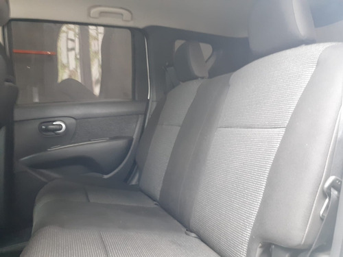 Imagem 9 de 15 de Nissan Livina