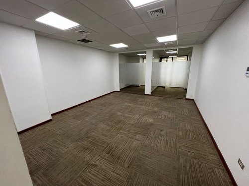 Imagen 16 de 22 de Excelente Oficina De 1.000 M2 En Arriendo/centro De Temuco