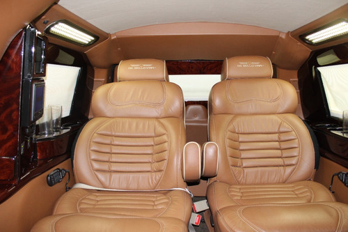Imagen 10 de 14 de Cadillac-escalade-bellovan Grand Magnate Limo Nivel Iii +