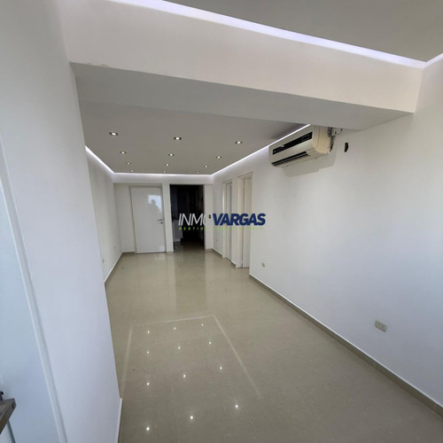 Apartamento En Venta - Catia La Mar
