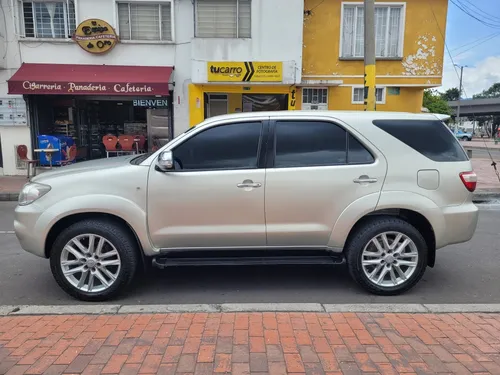 Toyota Fortuner 2.7l 4x4