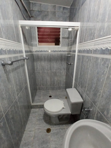 Imagen 14 de 18 de Casa En Venta En El Cafetal Calle Cerrada