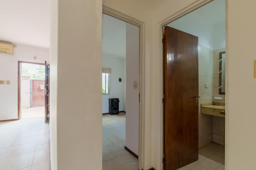 Casa Venta Funes 2 Dormitorios Jardin Miramar Esquina Maistegui