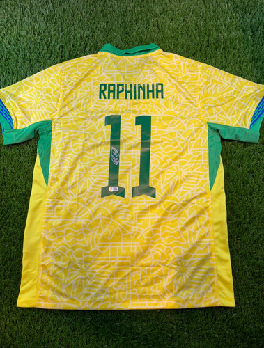 Camiseta Autografiada Por Raphinha Brasil Con Coa Beckett