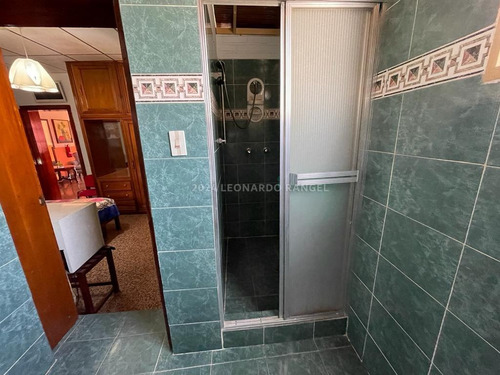 En Venta Posada De 11 Habitaciones En La Avenida 2 Sector Glorias Patrias, Mérida.