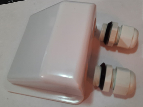 Imagen 3 de 4 de Caja Pasacables Techo Casilla Rodante Motorhome Botes