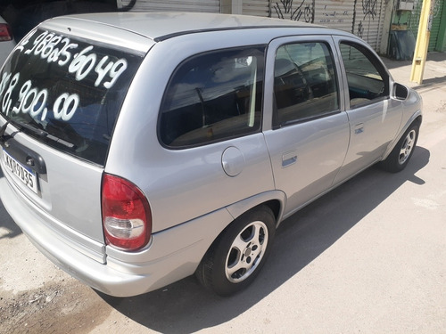 Chevrolet Corsa Wagon 2001 1.0 16v Super 5p