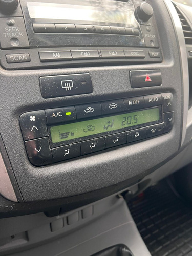 Toyota Hilux 3.0 I Srv Cab Doble 4x2 Cuero