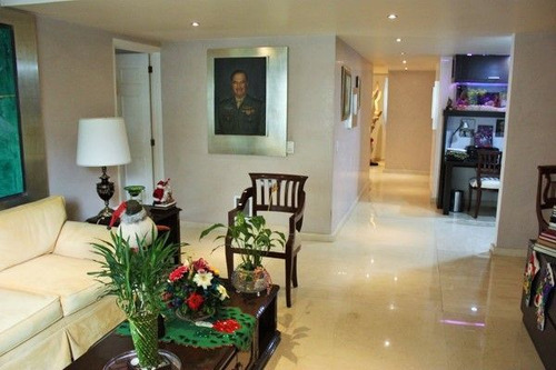 Departamento Con Acabados De Lujo En Venta En Platino.