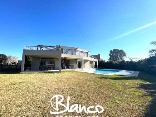 Casa En Venta En Haras Santa Maria, Escobar, G.b.a. Zona Norte