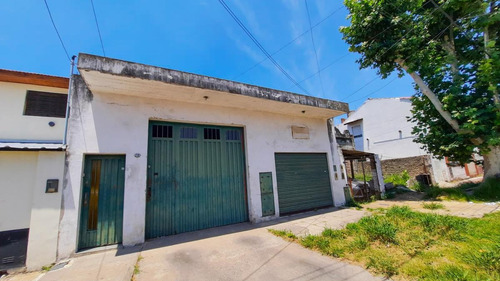 Imagen 14 de 16 de Venta Casa C/local 3 Amb 263 M2 Valentin Alsina