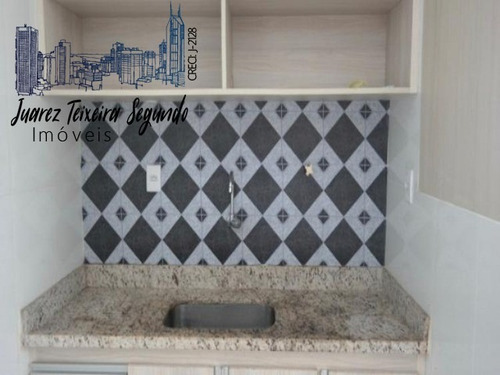 Apto 3/4 Com 1 Suíte No Rio Vermelho, Condomínio Fechado, Rua Tranquila, Oportunidade! - 08051 - 69181608