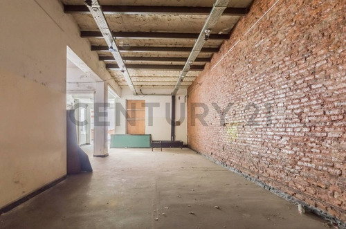 Excepcional Y Unica Propiedad Comercial En La Mejor Zona De San Telmo!!