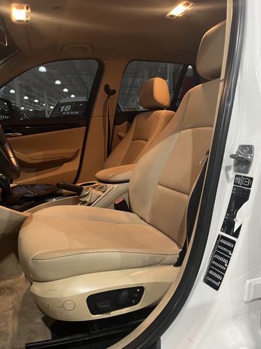 BMW X1 2.0 Sdrive 18i Top 5p