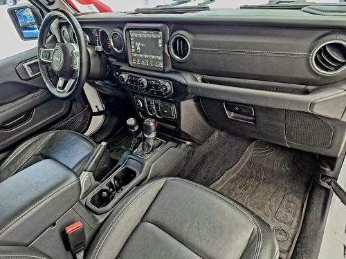 Jeep Wrangler 3.7 Unlimited Sahara 3.6 4x4 At