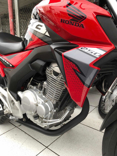 Imagem 1 de 10 de Honda Cb Twister 250