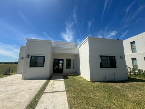 Casa En El Naudir A Estrenar En Una Planta