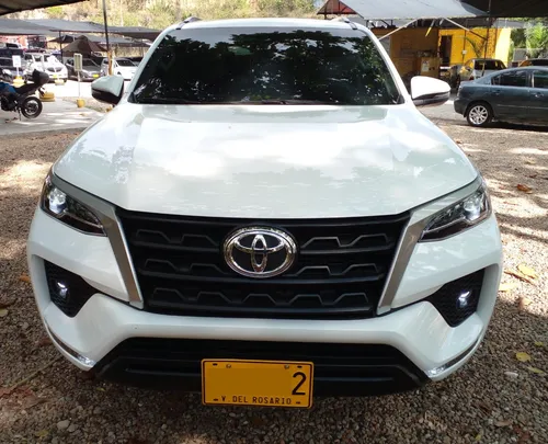 Toyota Fortuner 2.4l Sr Tp 2.4cc Td 7ab 4x2 2023