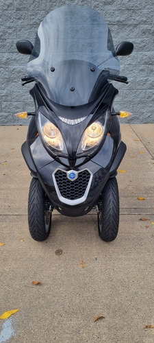 Imagen 20 de 25 de Piaggio Mp3 500