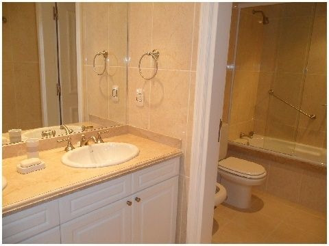 Venta De Apartamento, 2 Dormitorios. Playa Mansa