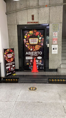 Imagen 5 de 8 de En Renta Locales Y Una Isla En Centro Comercial Moneda