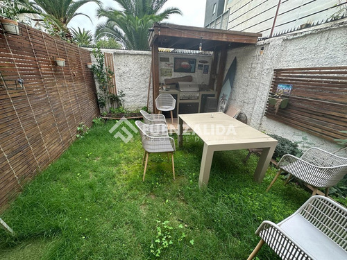 Casa De 3 Pisos En Pasaje Cerrado En Venta. En Ñuñoa