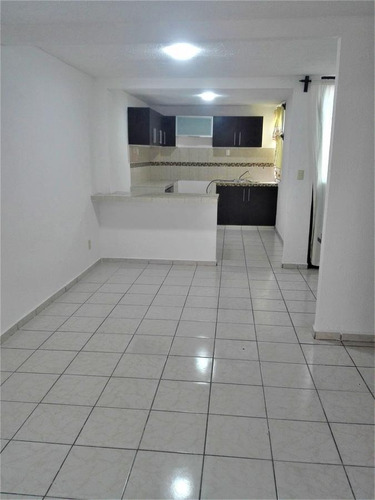 Imagen 4 de 13 de Casa En Venta En Paseos Del Molino - Agua Azul - Blvd. Delta!!