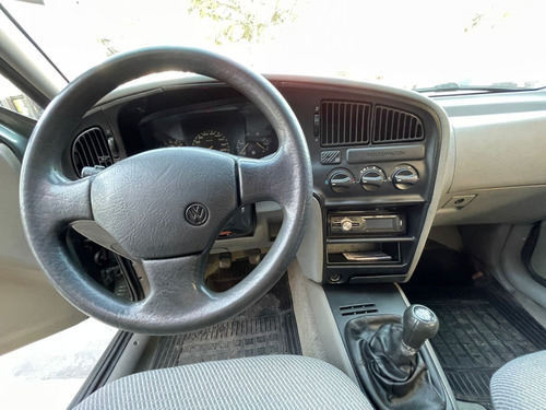 Imagem 9 de 14 de Volkswagen Logus 1.8 Cl 8v Gasolina 2p Manual