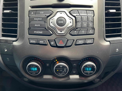 Imagen 14 de 25 de Ford Ranger 2015 3.2 Cd 4x4 Limited Tdci 200cv At