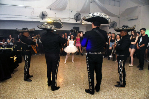 Mariachis Contratar Mariachis Serenata Animacion Show Zona