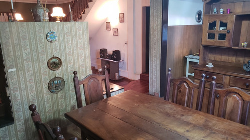 Excelente Chalet De Cuatro Dormitorios