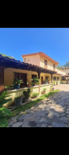 Choroni Venta De Una Posada En El Corazón Del Pueblo Y Con El Rio A Sus Pies, Hermoso Lugar Para Descansar En Tu Propio Negocio.